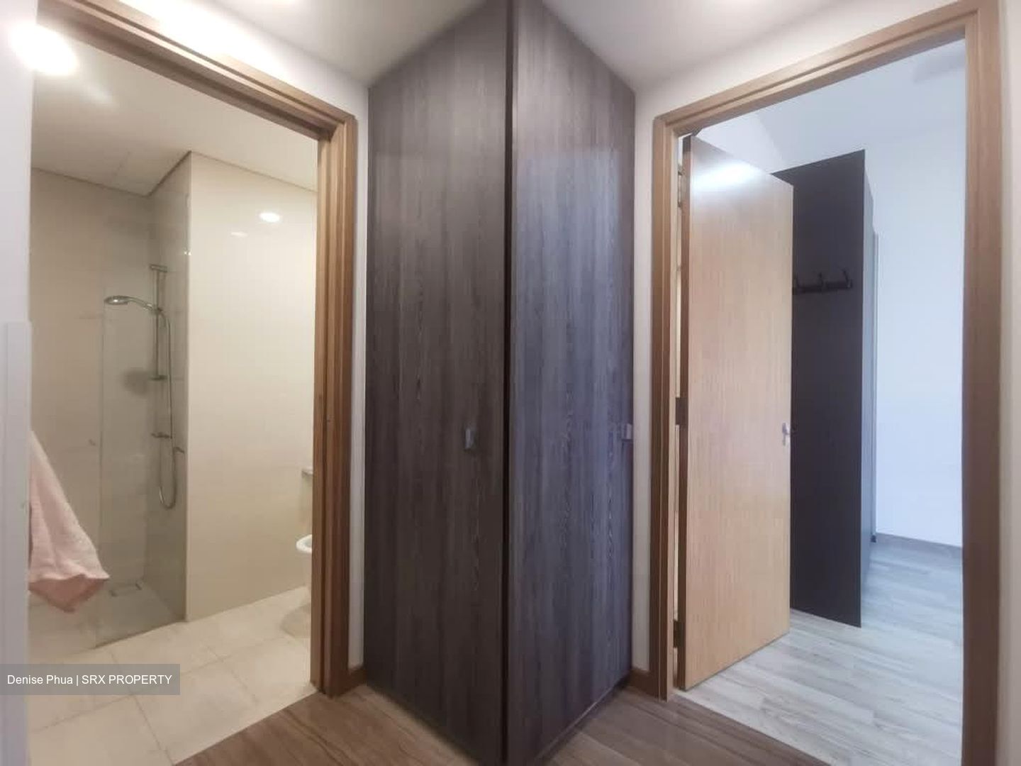 Lakeville (D22), Condominium #575835041